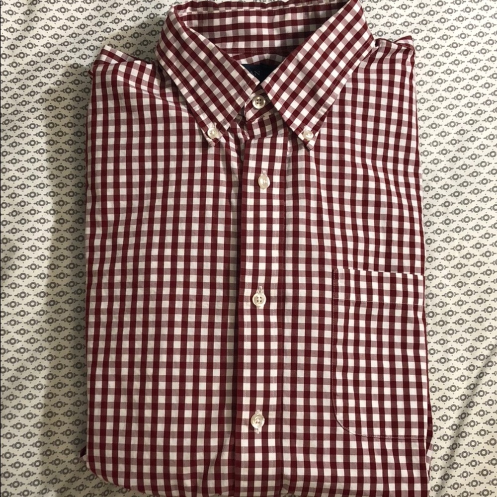 Land’s End Maroon Gingham Non-Iron Shirt (M)
